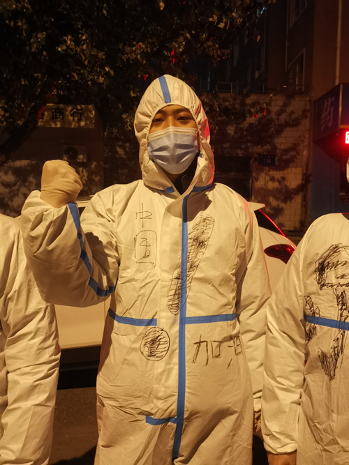 九游会J9员工风范