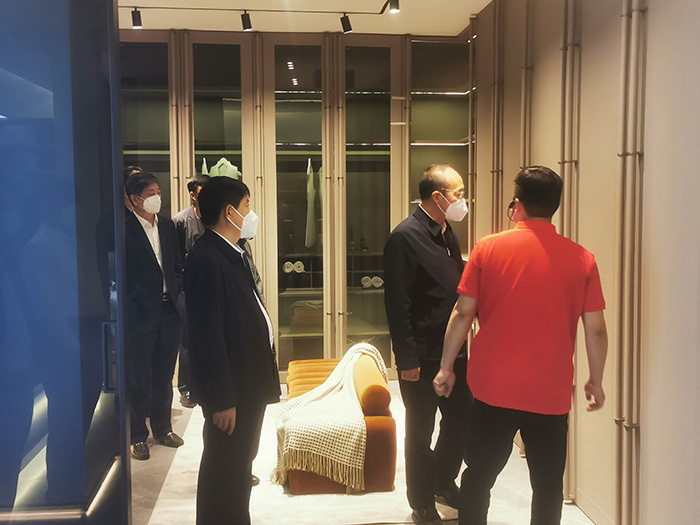 旅行九游会J9家居生产车间