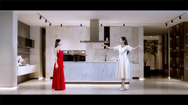 由于爱，，，以是爱——这部家居片子的背后是美不堪收